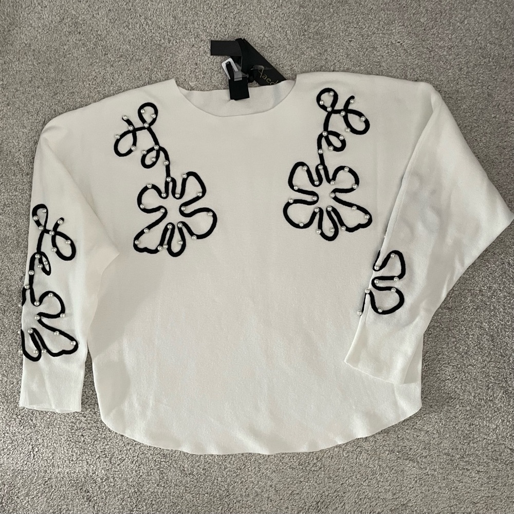 NWT Cute Pearl Embellished White Cotton Sweater